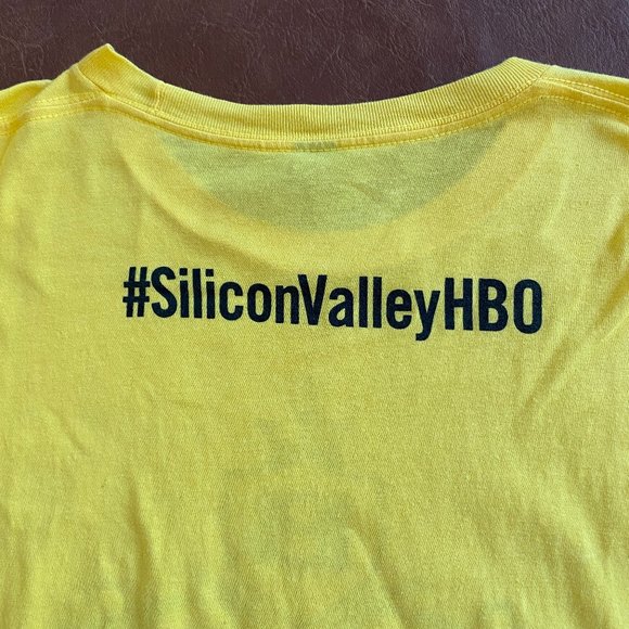 Silicon Valley Bachmanity Capital Yellow & Black Graphic T-Shirt HBO - Picture 8 of 13